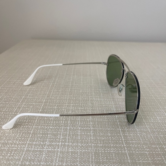Ray Ban Mirrored Aviator Sunglasses - Picture 3 of 3